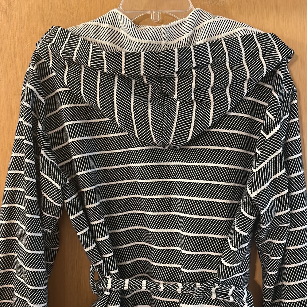 Striped Hooded Women's Robe - Picture 10 of 12